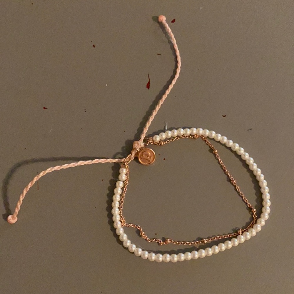 Pura Vida rose gold and pearl anklet